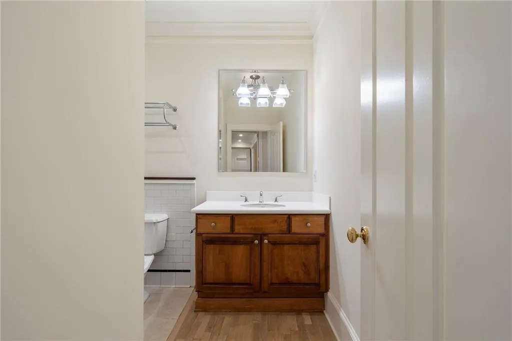 77 Peachtree Place Ne Unit 402, Atlanta, Georgia 30309, 2 Bedrooms Bedrooms, ,2 BathroomsBathrooms,Residential,For Sale,77 Peachtree Place Ne Unit 402,7663560