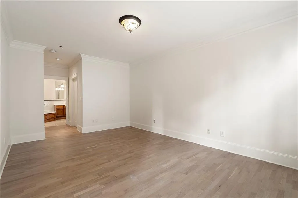 77 Peachtree Place Ne Unit 402, Atlanta, Georgia 30309, 2 Bedrooms Bedrooms, ,2 BathroomsBathrooms,Residential,For Sale,77 Peachtree Place Ne Unit 402,7663560