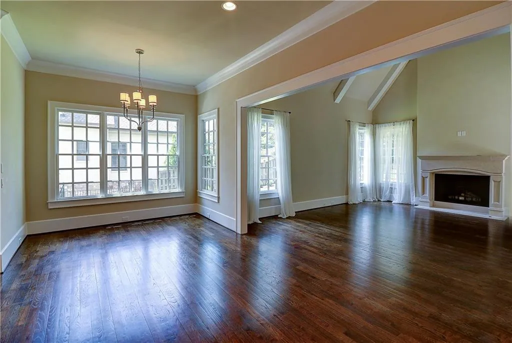 275 Lafayette Way Nw, Atlanta, Georgia 30327, 5 Bedrooms Bedrooms, ,5 BathroomsBathrooms,Residential,Sold,275 Lafayette Way Nw,5722920