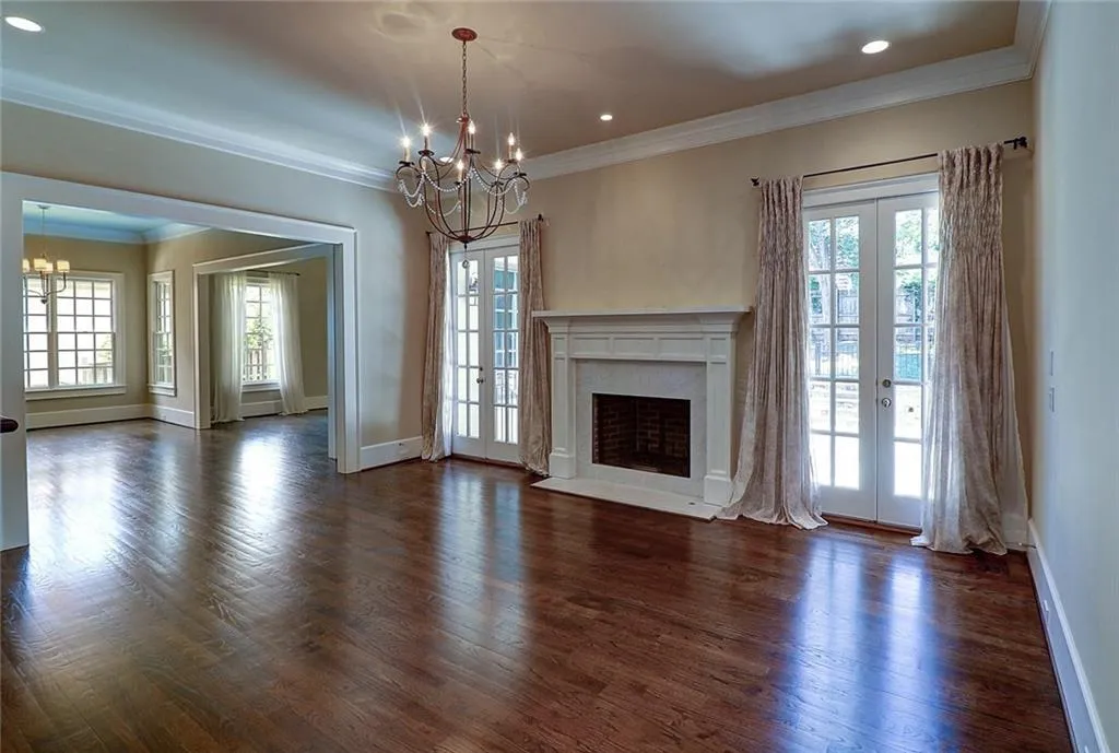 275 Lafayette Way Nw, Atlanta, Georgia 30327, 5 Bedrooms Bedrooms, ,5 BathroomsBathrooms,Residential,Sold,275 Lafayette Way Nw,5722920