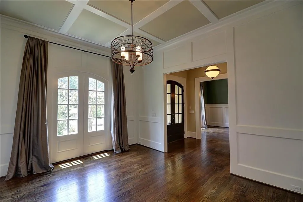 275 Lafayette Way Nw, Atlanta, Georgia 30327, 5 Bedrooms Bedrooms, ,5 BathroomsBathrooms,Residential,Sold,275 Lafayette Way Nw,5722920