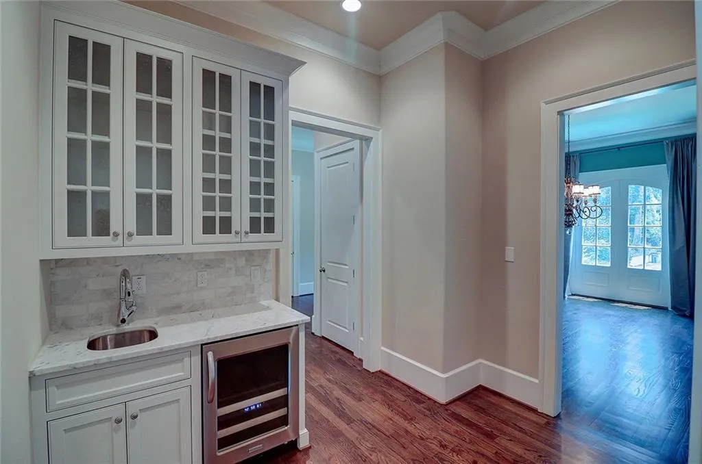 275 Lafayette Way Nw, Atlanta, Georgia 30327, 5 Bedrooms Bedrooms, ,5 BathroomsBathrooms,Residential,Sold,275 Lafayette Way Nw,5722920