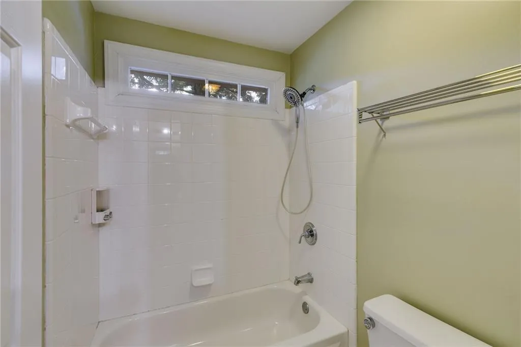 800 Spalding Heights Drive, Atlanta, Georgia 30350, 6 Bedrooms Bedrooms, ,5 BathroomsBathrooms,Residential,For Sale,800 Spalding Heights Drive,7598992