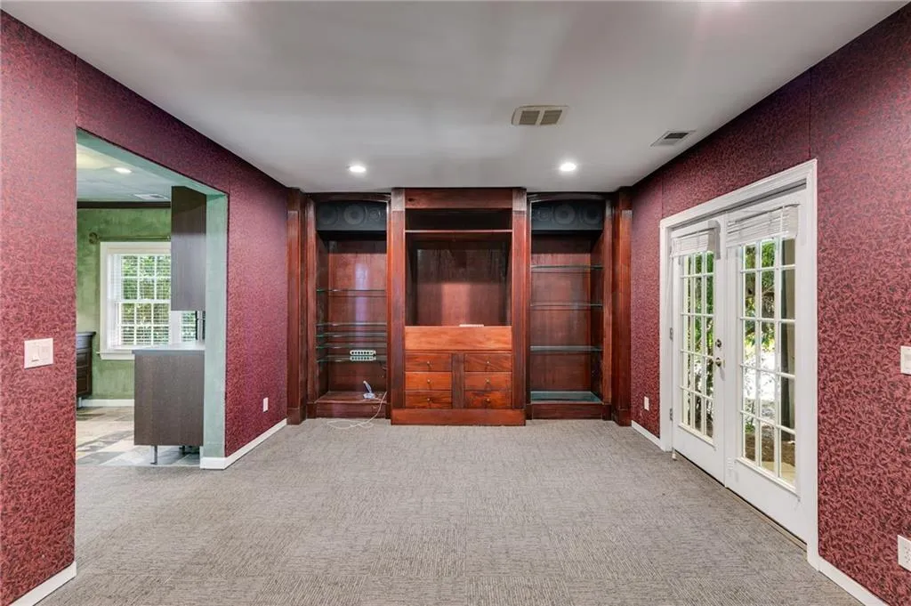 800 Spalding Heights Drive, Atlanta, Georgia 30350, 6 Bedrooms Bedrooms, ,5 BathroomsBathrooms,Residential,For Sale,800 Spalding Heights Drive,7598992