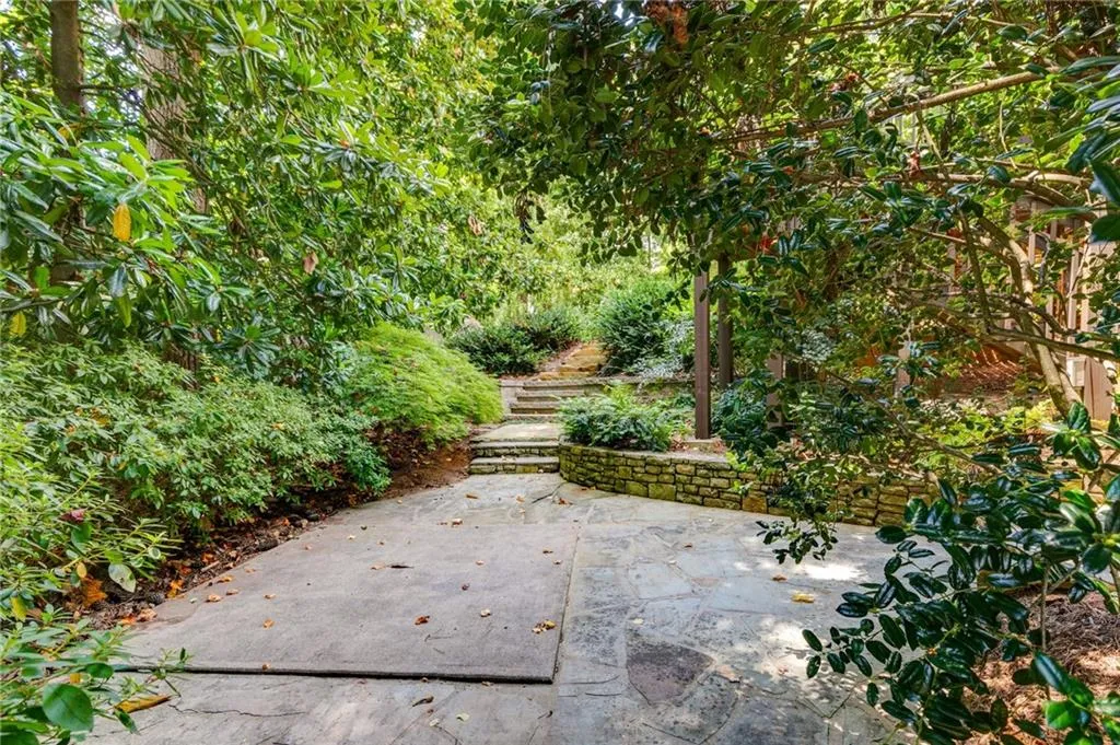 800 Spalding Heights Drive, Atlanta, Georgia 30350, 6 Bedrooms Bedrooms, ,5 BathroomsBathrooms,Residential,For Sale,800 Spalding Heights Drive,7598992