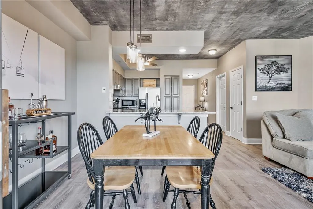 795 Hammond Drive Unit 2206, Atlanta, Georgia 30328, 1 Bedroom Bedrooms, ,1 BathroomBathrooms,Residential,Sold,795 Hammond Drive Unit 2206,6957185