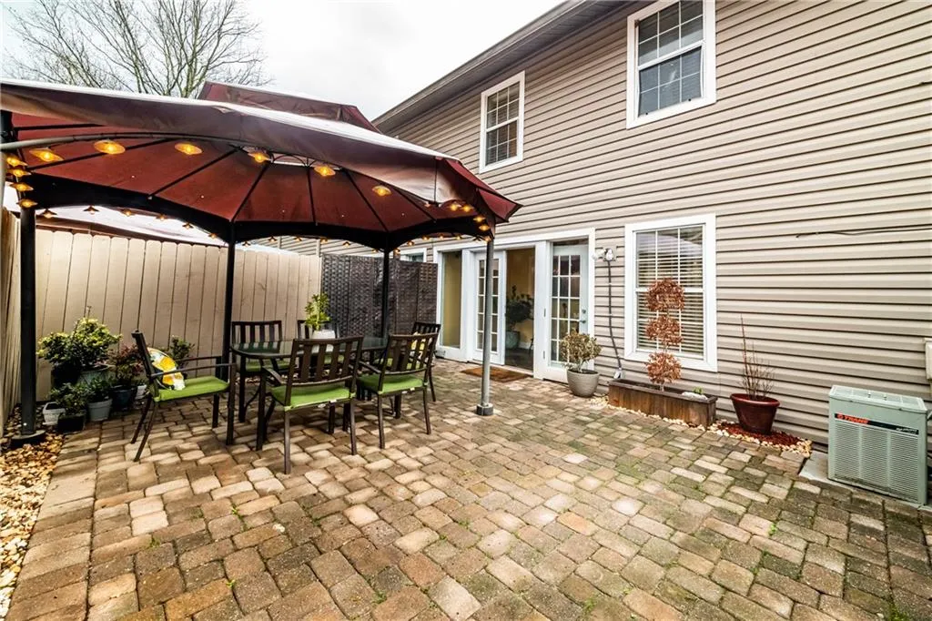 7750 Roswell Road Unit 11b, Sandy Springs, Georgia 30350, 3 Bedrooms Bedrooms, ,2 BathroomsBathrooms,Residential,Sold,7750 Roswell Road Unit 11b,6860702