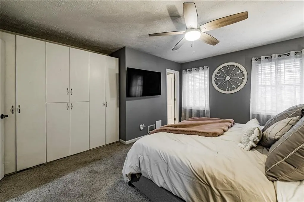 7750 Roswell Road Unit 11b, Sandy Springs, Georgia 30350, 3 Bedrooms Bedrooms, ,2 BathroomsBathrooms,Residential,Sold,7750 Roswell Road Unit 11b,6860702