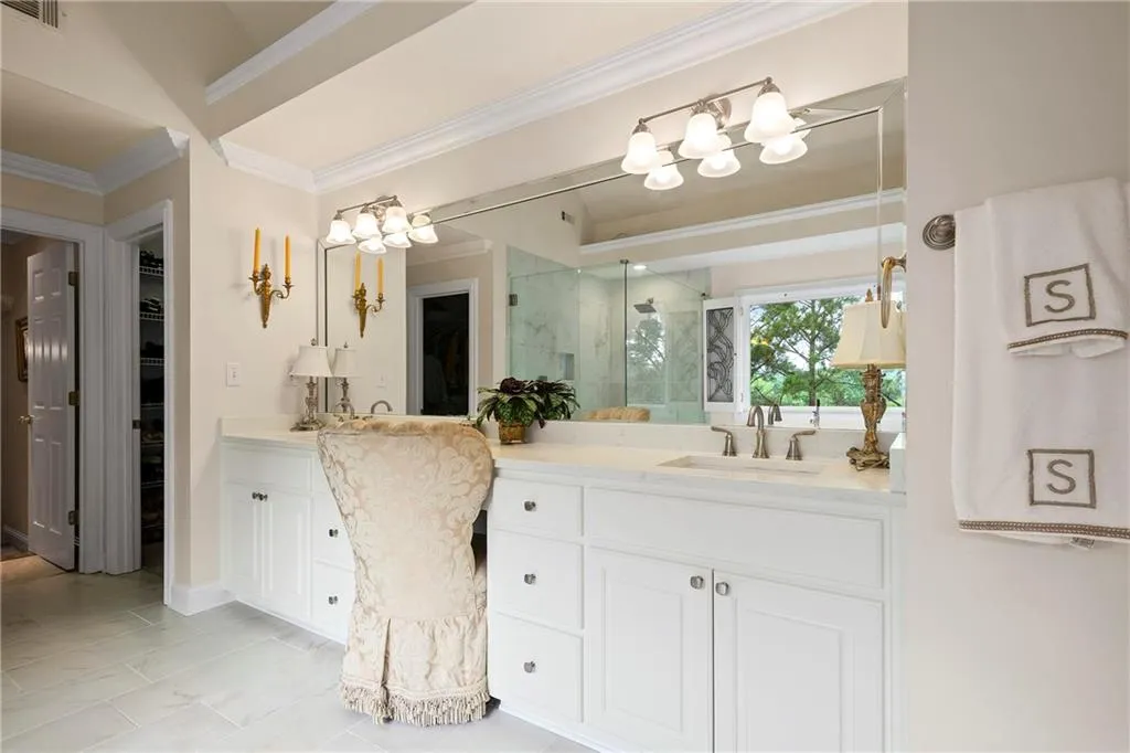 4510 Crestwicke Point, Atlanta, Georgia 30319, 6 Bedrooms Bedrooms, ,6 BathroomsBathrooms,Residential,Sold,4510 Crestwicke Point,6741567