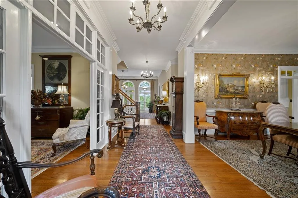 4510 Crestwicke Point, Atlanta, Georgia 30319, 6 Bedrooms Bedrooms, ,6 BathroomsBathrooms,Residential,Sold,4510 Crestwicke Point,6741567