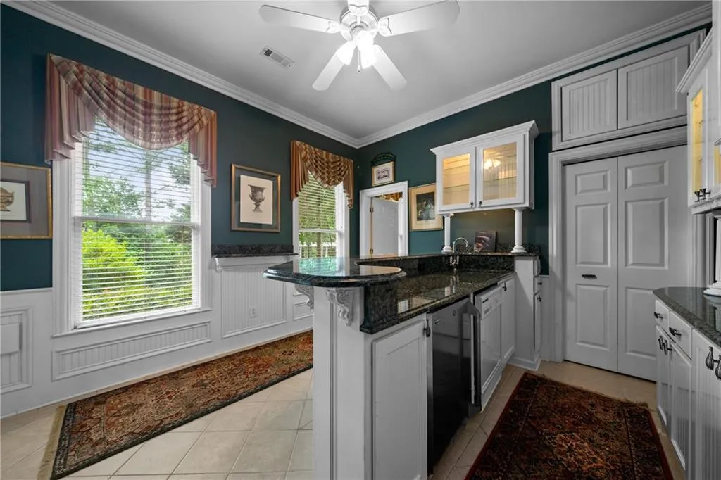 4510 Crestwicke Point, Atlanta, Georgia 30319, 6 Bedrooms Bedrooms, ,6 BathroomsBathrooms,Residential,Sold,4510 Crestwicke Point,6741567