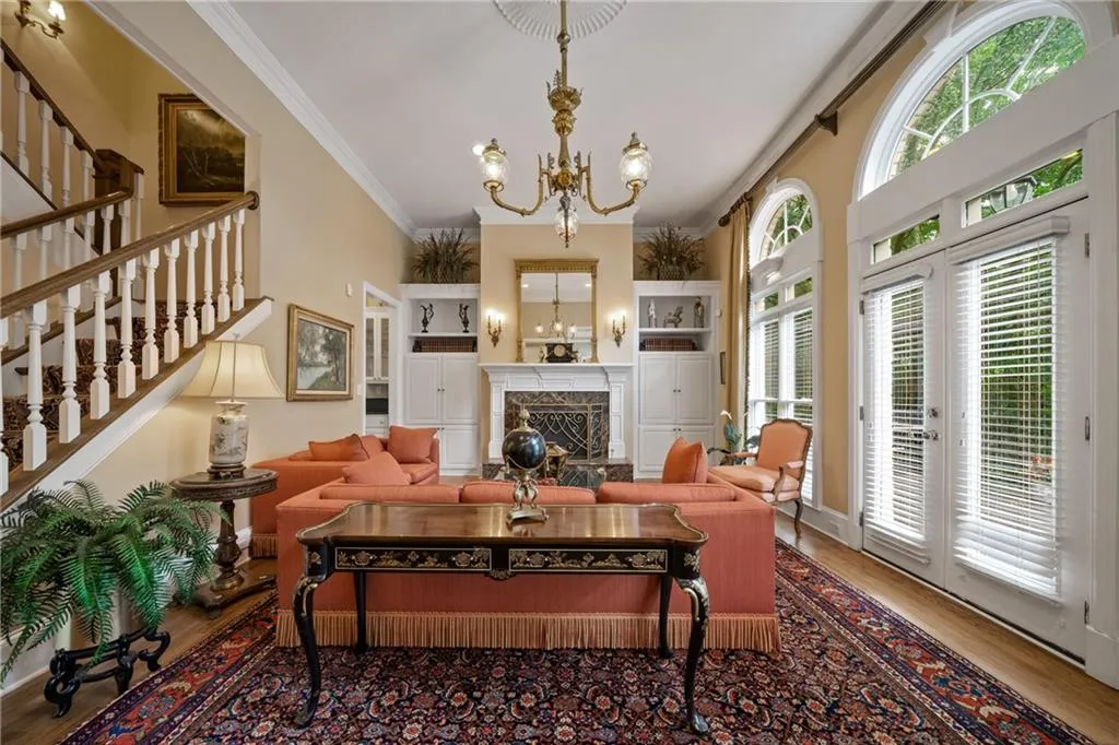 4510 Crestwicke Point, Atlanta, Georgia 30319, 6 Bedrooms Bedrooms, ,6 BathroomsBathrooms,Residential,Sold,4510 Crestwicke Point,6741567