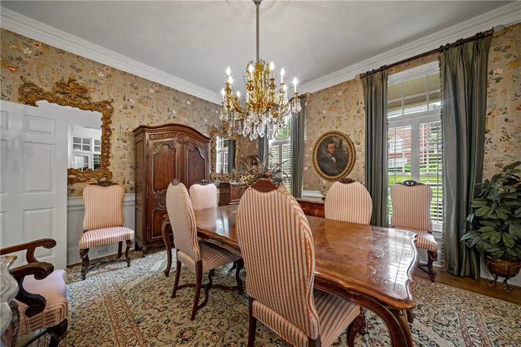 4510 Crestwicke Point, Atlanta, Georgia 30319, 6 Bedrooms Bedrooms, ,6 BathroomsBathrooms,Residential,Sold,4510 Crestwicke Point,6741567