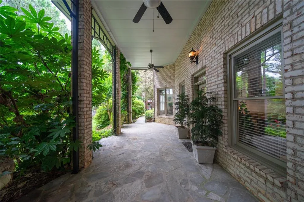 4510 Crestwicke Point, Atlanta, Georgia 30319, 6 Bedrooms Bedrooms, ,6 BathroomsBathrooms,Residential,Sold,4510 Crestwicke Point,6741567