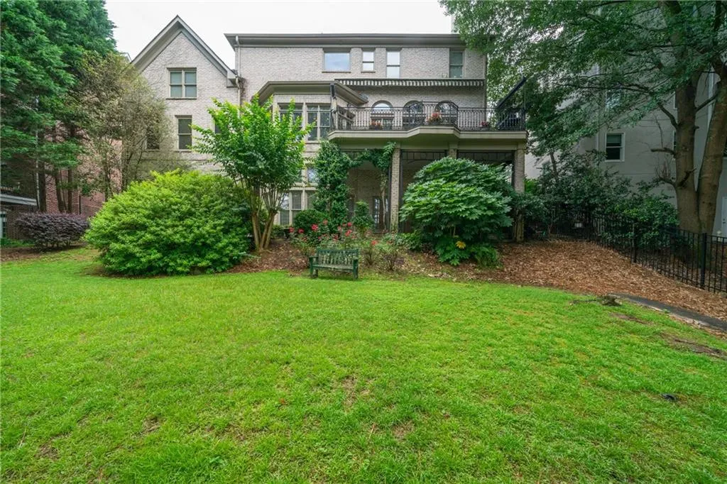 4510 Crestwicke Point, Atlanta, Georgia 30319, 6 Bedrooms Bedrooms, ,6 BathroomsBathrooms,Residential,Sold,4510 Crestwicke Point,6741567