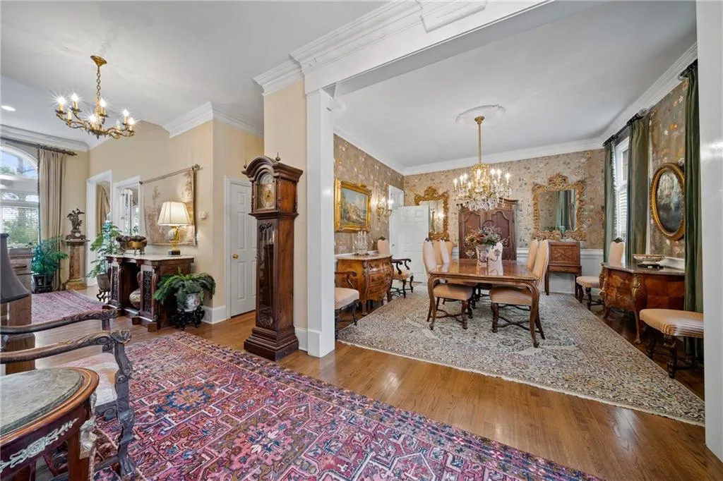 4510 Crestwicke Point, Atlanta, Georgia 30319, 6 Bedrooms Bedrooms, ,6 BathroomsBathrooms,Residential,Sold,4510 Crestwicke Point,6741567