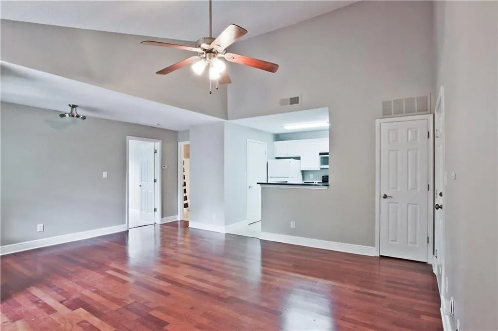 1301 Santa Fe Parkway, Sandy Springs, Georgia 30350, 1 Bedroom Bedrooms, ,1 BathroomBathrooms,Residential,Sold,1301 Santa Fe Parkway,7102120
