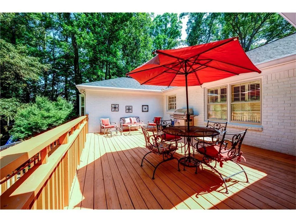 6505 River Chase Circle, Sandy Springs, Georgia 30328, 4 Bedrooms Bedrooms, ,4 BathroomsBathrooms,Residential,Sold,6505 River Chase Circle,5793572