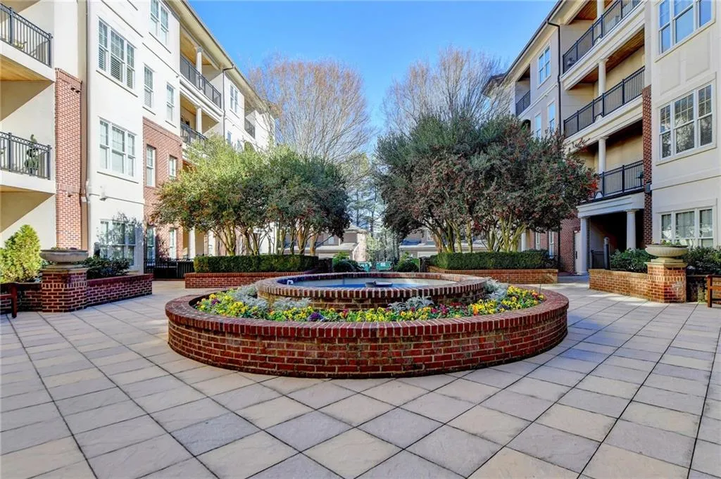 3635 E Paces Circle Ne Unit 1309, Atlanta, Georgia 30326, 1 Bedroom Bedrooms, 0 ,1 BathroomBathrooms,Residential,For Sale,3635 E Paces Circle Ne Unit 1309,7750451