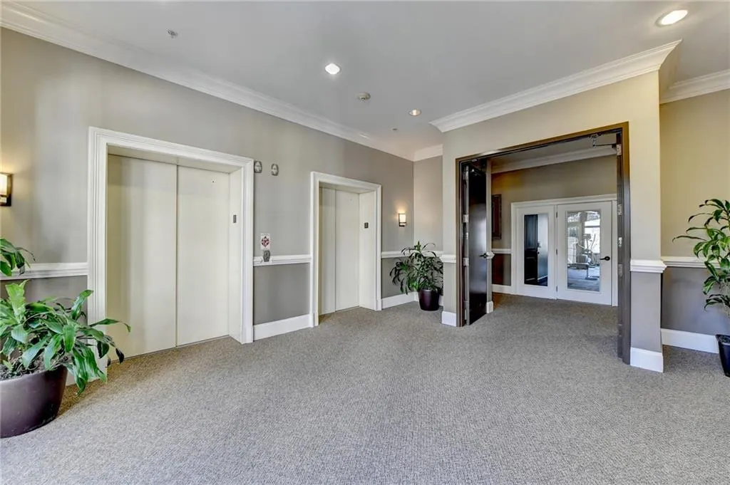 3635 E Paces Circle Ne Unit 1309, Atlanta, Georgia 30326, 1 Bedroom Bedrooms, 0 ,1 BathroomBathrooms,Residential,For Sale,3635 E Paces Circle Ne Unit 1309,7750451