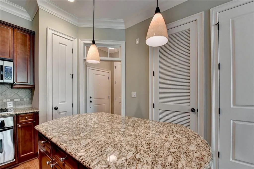 3635 E Paces Circle Ne Unit 1309, Atlanta, Georgia 30326, 1 Bedroom Bedrooms, 0 ,1 BathroomBathrooms,Residential,For Sale,3635 E Paces Circle Ne Unit 1309,7750451
