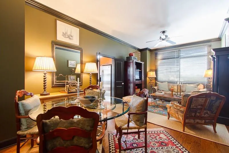 2626 Peachtree Road Nw Unit 904, Atlanta, Georgia 30305, 2 Bedrooms Bedrooms, ,2 BathroomsBathrooms,Residential,Sold,2626 Peachtree Road Nw Unit 904,5518628