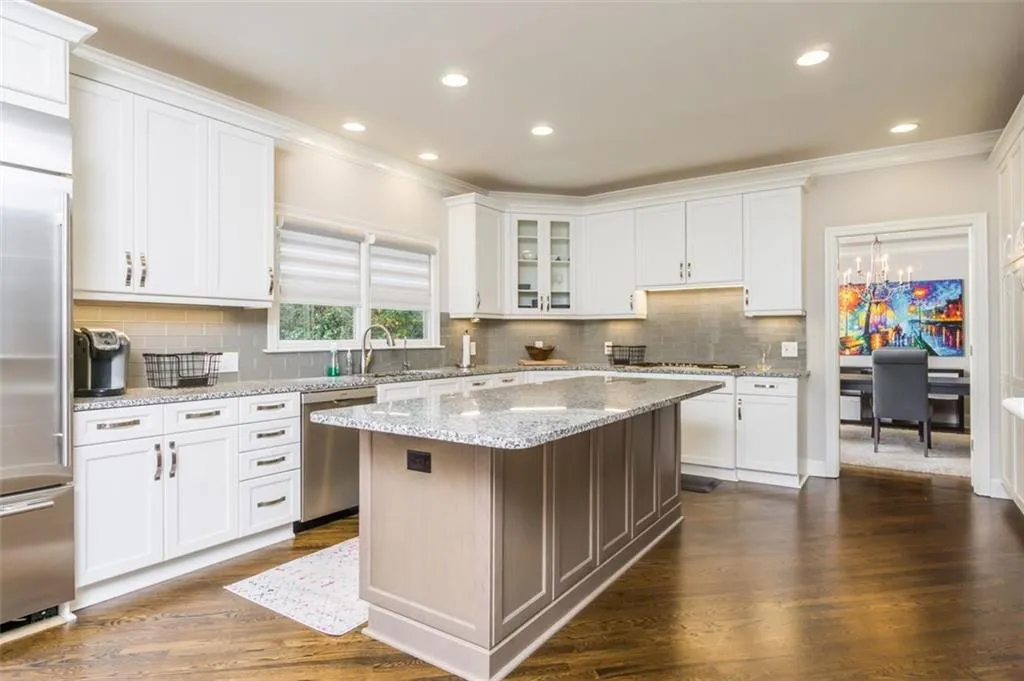 255 Grogans Lake Point, Atlanta, Georgia 30350, 5 Bedrooms Bedrooms, ,4 BathroomsBathrooms,Residential,Sold,255 Grogans Lake Point,6796800