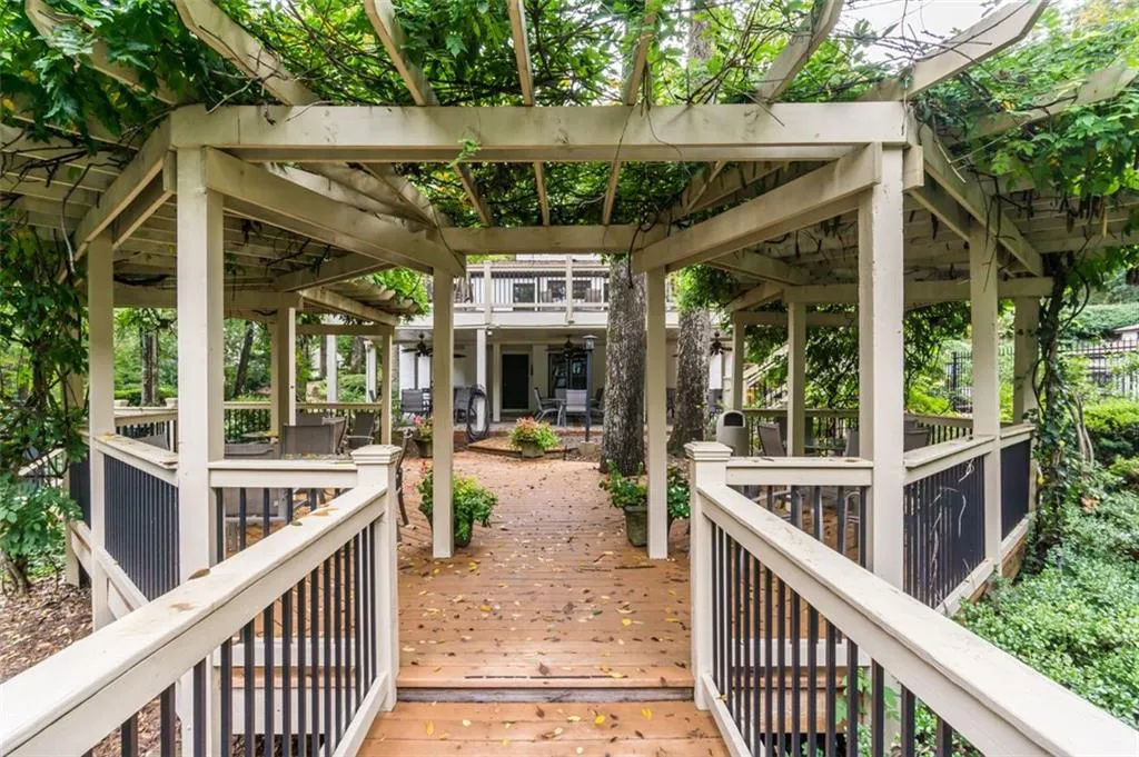 255 Grogans Lake Point, Atlanta, Georgia 30350, 5 Bedrooms Bedrooms, ,4 BathroomsBathrooms,Residential,Sold,255 Grogans Lake Point,6796800