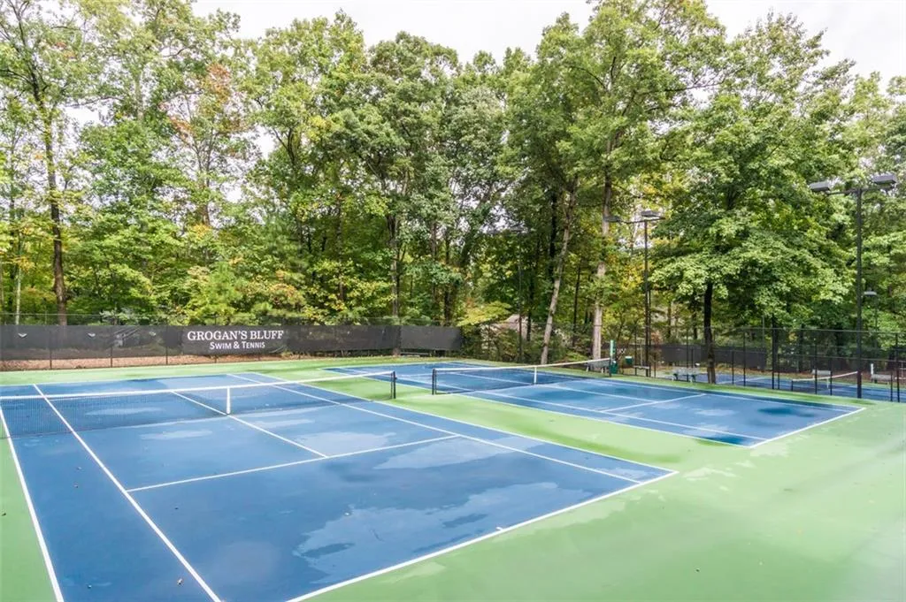 255 Grogans Lake Point, Atlanta, Georgia 30350, 5 Bedrooms Bedrooms, ,4 BathroomsBathrooms,Residential,Sold,255 Grogans Lake Point,6796800