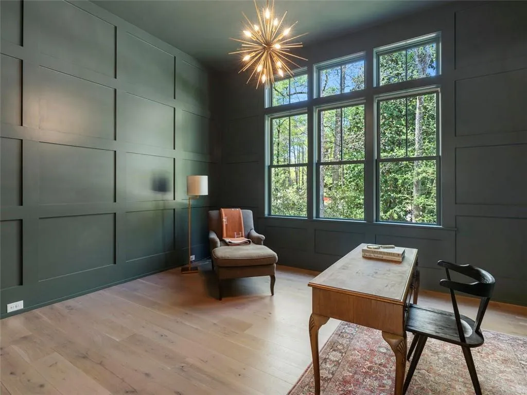 5200 W Kingston Ct, Atlanta, Georgia 30342, 6 Bedrooms Bedrooms, ,6 BathroomsBathrooms,Residential,Sold,5200 W Kingston Ct,7035408