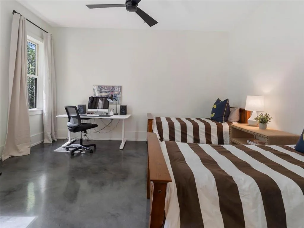 5200 W Kingston Ct, Atlanta, Georgia 30342, 6 Bedrooms Bedrooms, ,6 BathroomsBathrooms,Residential,Sold,5200 W Kingston Ct,7035408