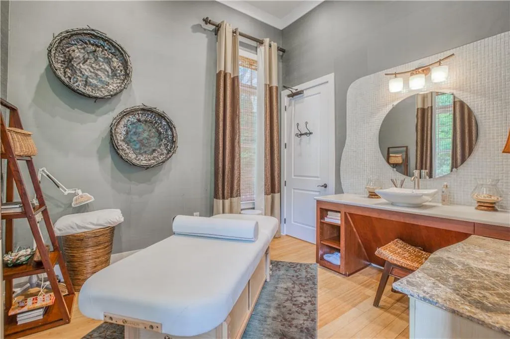 712 Creekgarden Court, Atlanta, Georgia 30339, 4 Bedrooms Bedrooms, ,4 BathroomsBathrooms,Residential,Sold,712 Creekgarden Court,6572925