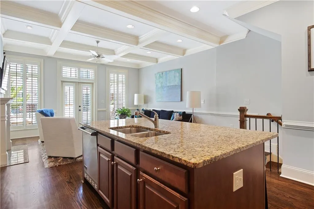712 Creekgarden Court, Atlanta, Georgia 30339, 4 Bedrooms Bedrooms, ,4 BathroomsBathrooms,Residential,Sold,712 Creekgarden Court,6572925