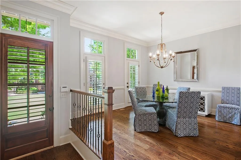 712 Creekgarden Court, Atlanta, Georgia 30339, 4 Bedrooms Bedrooms, ,4 BathroomsBathrooms,Residential,Sold,712 Creekgarden Court,6572925