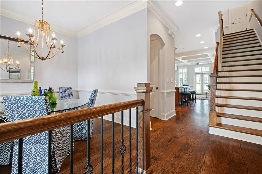 712 Creekgarden Court, Atlanta, Georgia 30339, 4 Bedrooms Bedrooms, ,4 BathroomsBathrooms,Residential,Sold,712 Creekgarden Court,6572925