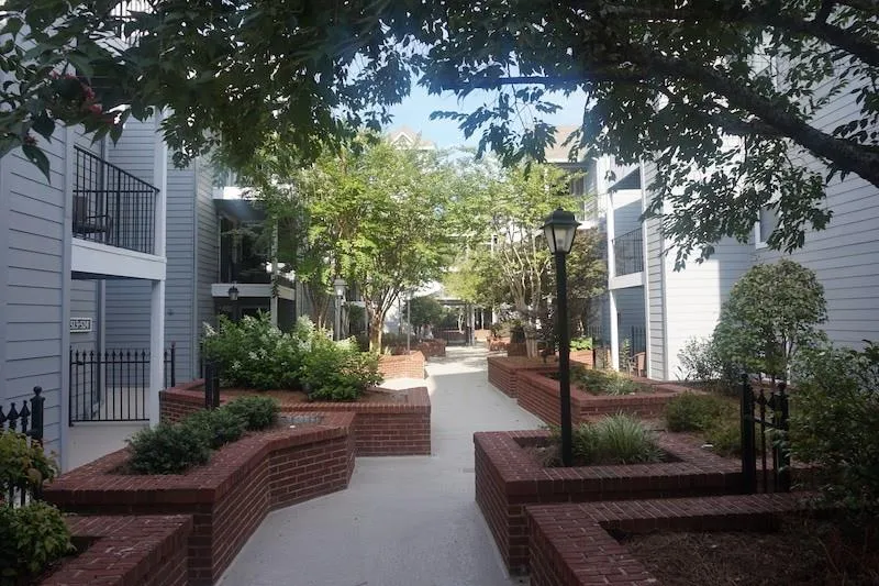 633 Granville Court, Sandy Springs, Georgia 30328, 2 Bedrooms Bedrooms, ,2 BathroomsBathrooms,Residential,Sold,633 Granville Court,6617685