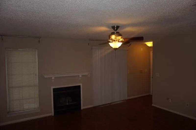 633 Granville Court, Sandy Springs, Georgia 30328, 2 Bedrooms Bedrooms, ,2 BathroomsBathrooms,Residential,Sold,633 Granville Court,6617685