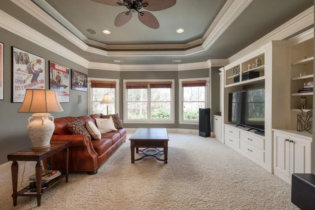 7886 Stratford Lane, Sandy Springs, Georgia 30350, 5 Bedrooms Bedrooms, ,4 BathroomsBathrooms,Residential,Sold,7886 Stratford Lane,6517715