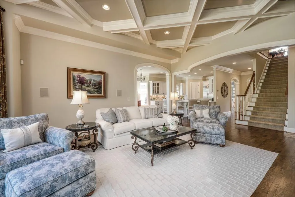 7886 Stratford Lane, Sandy Springs, Georgia 30350, 5 Bedrooms Bedrooms, ,4 BathroomsBathrooms,Residential,Sold,7886 Stratford Lane,6517715