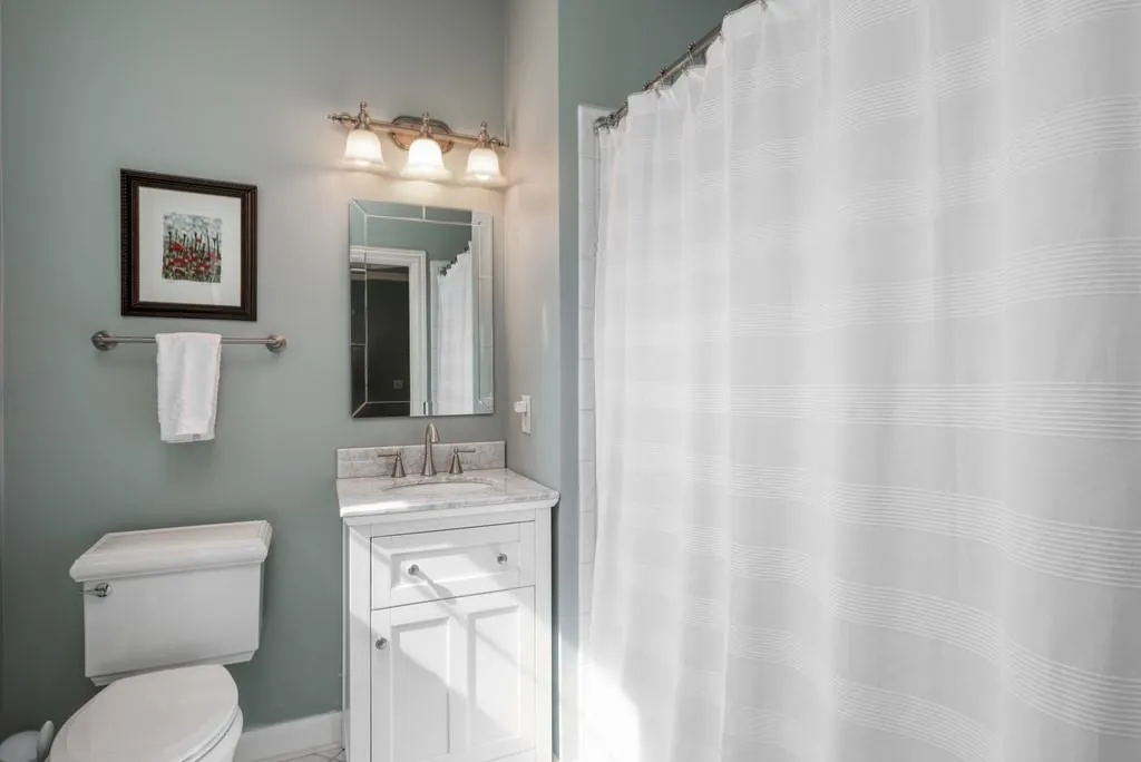 7886 Stratford Lane, Sandy Springs, Georgia 30350, 5 Bedrooms Bedrooms, ,4 BathroomsBathrooms,Residential,Sold,7886 Stratford Lane,6517715