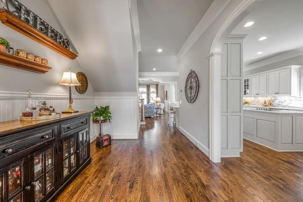 7886 Stratford Lane, Sandy Springs, Georgia 30350, 5 Bedrooms Bedrooms, ,4 BathroomsBathrooms,Residential,Sold,7886 Stratford Lane,6517715