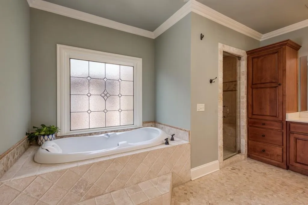 7886 Stratford Lane, Sandy Springs, Georgia 30350, 5 Bedrooms Bedrooms, ,4 BathroomsBathrooms,Residential,Sold,7886 Stratford Lane,6517715