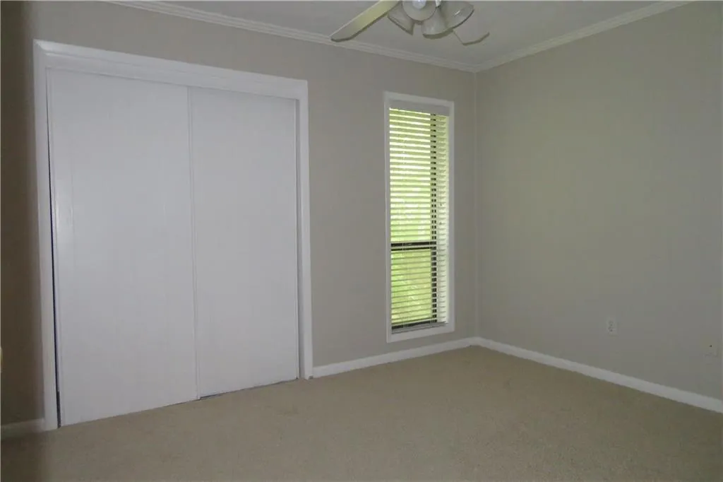 8740 Roswell Road Unit 10d, Sandy Springs, Georgia 30350, 3 Bedrooms Bedrooms, ,2 BathroomsBathrooms,Residential,Sold,8740 Roswell Road Unit 10d,5855755