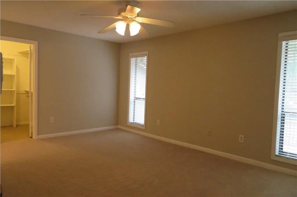 8740 Roswell Road Unit 10d, Sandy Springs, Georgia 30350, 3 Bedrooms Bedrooms, ,2 BathroomsBathrooms,Residential,Sold,8740 Roswell Road Unit 10d,5855755