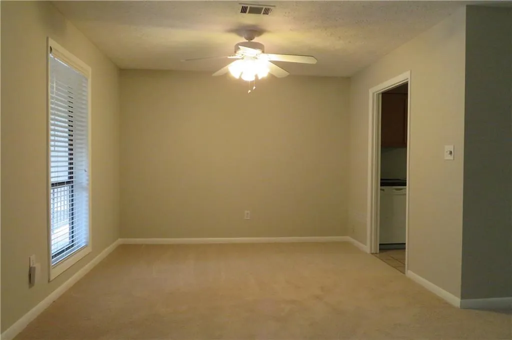 8740 Roswell Road Unit 10d, Sandy Springs, Georgia 30350, 3 Bedrooms Bedrooms, ,2 BathroomsBathrooms,Residential,Sold,8740 Roswell Road Unit 10d,5855755