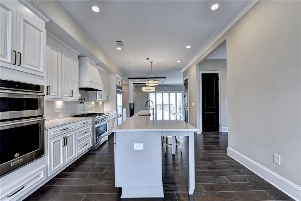 6632 Cadence Boulevard, Sandy Springs, Georgia 30328, 3 Bedrooms Bedrooms, ,4 BathroomsBathrooms,Residential,Sold,6632 Cadence Boulevard,6900708