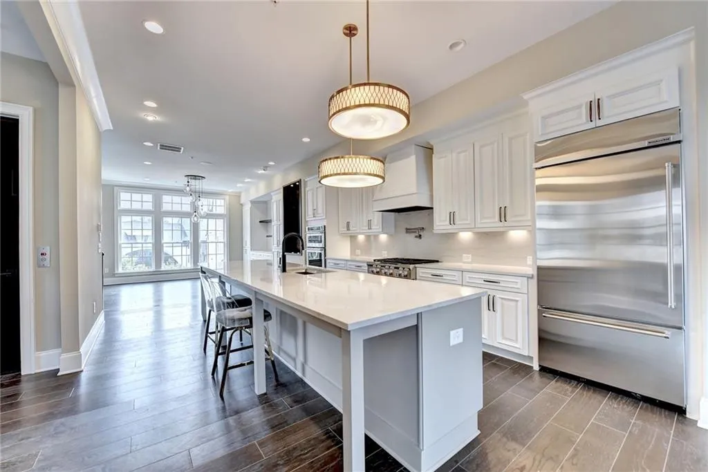 6632 Cadence Boulevard, Sandy Springs, Georgia 30328, 3 Bedrooms Bedrooms, ,4 BathroomsBathrooms,Residential,Sold,6632 Cadence Boulevard,6900708