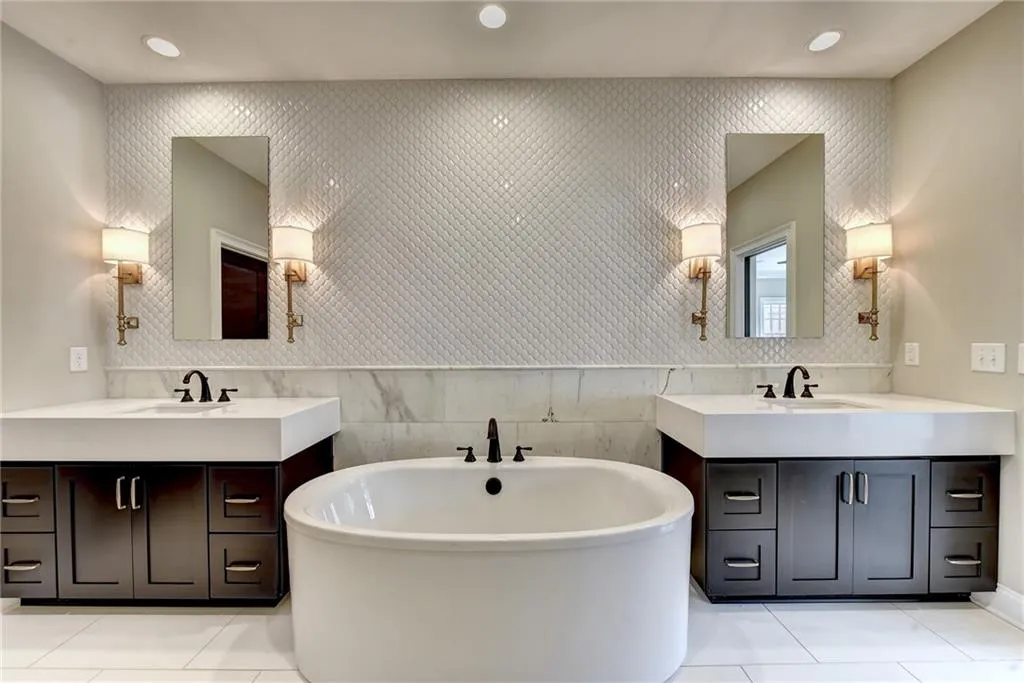 6632 Cadence Boulevard, Sandy Springs, Georgia 30328, 3 Bedrooms Bedrooms, ,4 BathroomsBathrooms,Residential,Sold,6632 Cadence Boulevard,6900708