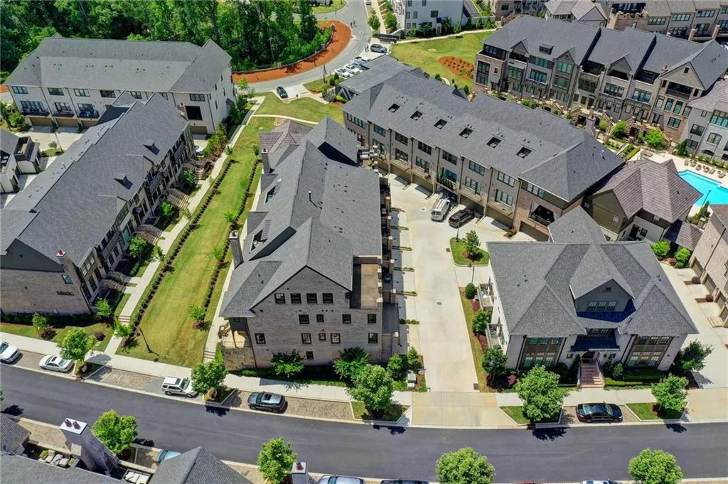 6632 Cadence Boulevard, Sandy Springs, Georgia 30328, 3 Bedrooms Bedrooms, ,4 BathroomsBathrooms,Residential,Sold,6632 Cadence Boulevard,6900708