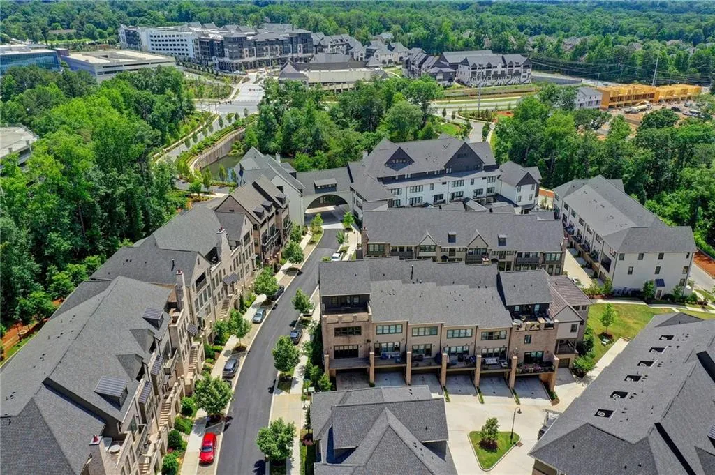 6632 Cadence Boulevard, Sandy Springs, Georgia 30328, 3 Bedrooms Bedrooms, ,4 BathroomsBathrooms,Residential,Sold,6632 Cadence Boulevard,6900708